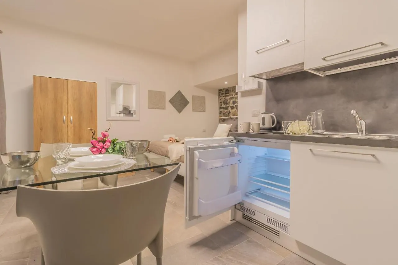 Apartment Casa Camelia Varenna